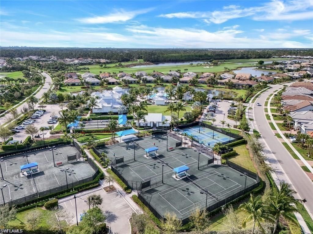 9724 Everglades Dr, Naples, FL 34120 Photo