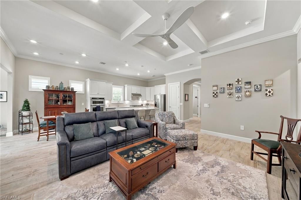 9724 Everglades Dr, Naples, FL 34120 Photo