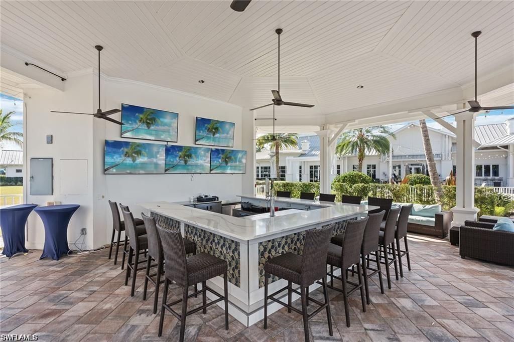 9724 Everglades Dr, Naples, FL 34120 Photo