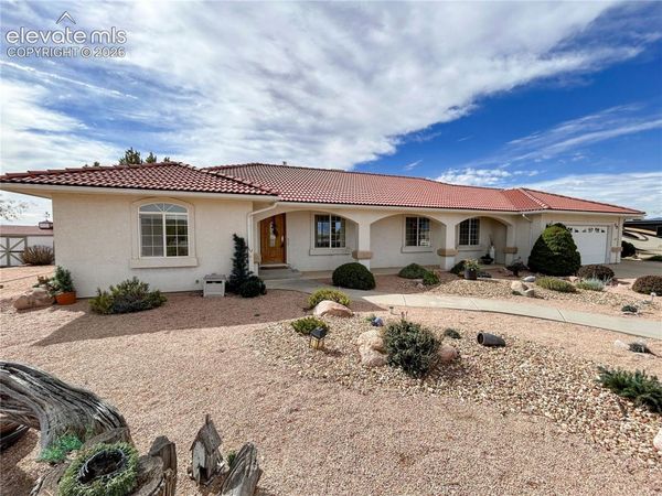 72 Pleasure Trail, Penrose, CO 81240
