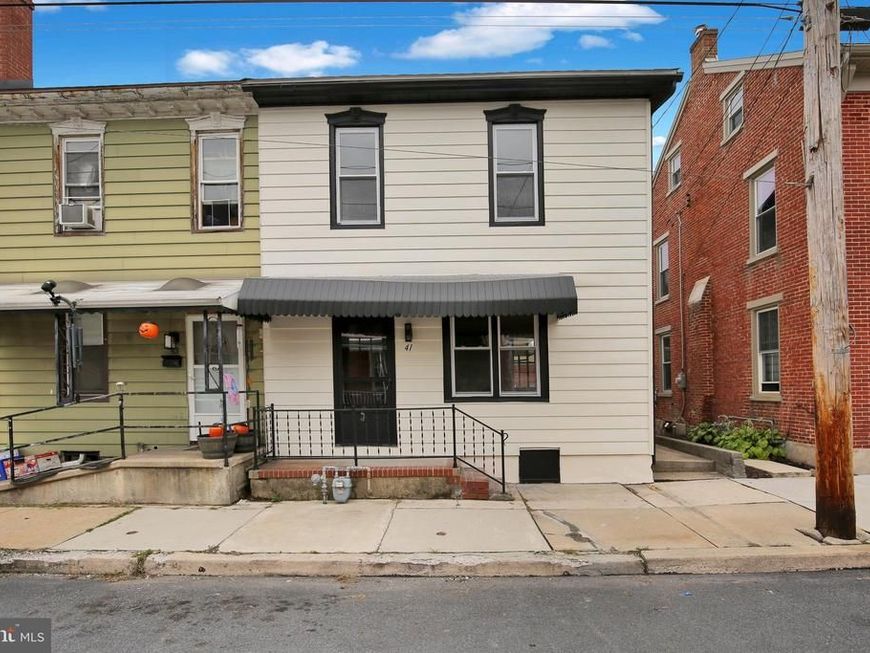 41 W Washington Street, Fleetwood, PA 19522 Main Photo