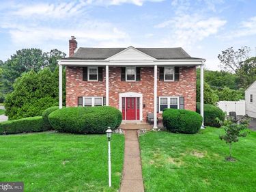 1705 SUE ELLEN DRIVE, HAVERTOWN, PA 19083