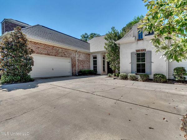 103 Ridgetop Circle, Flowood, MS 39232