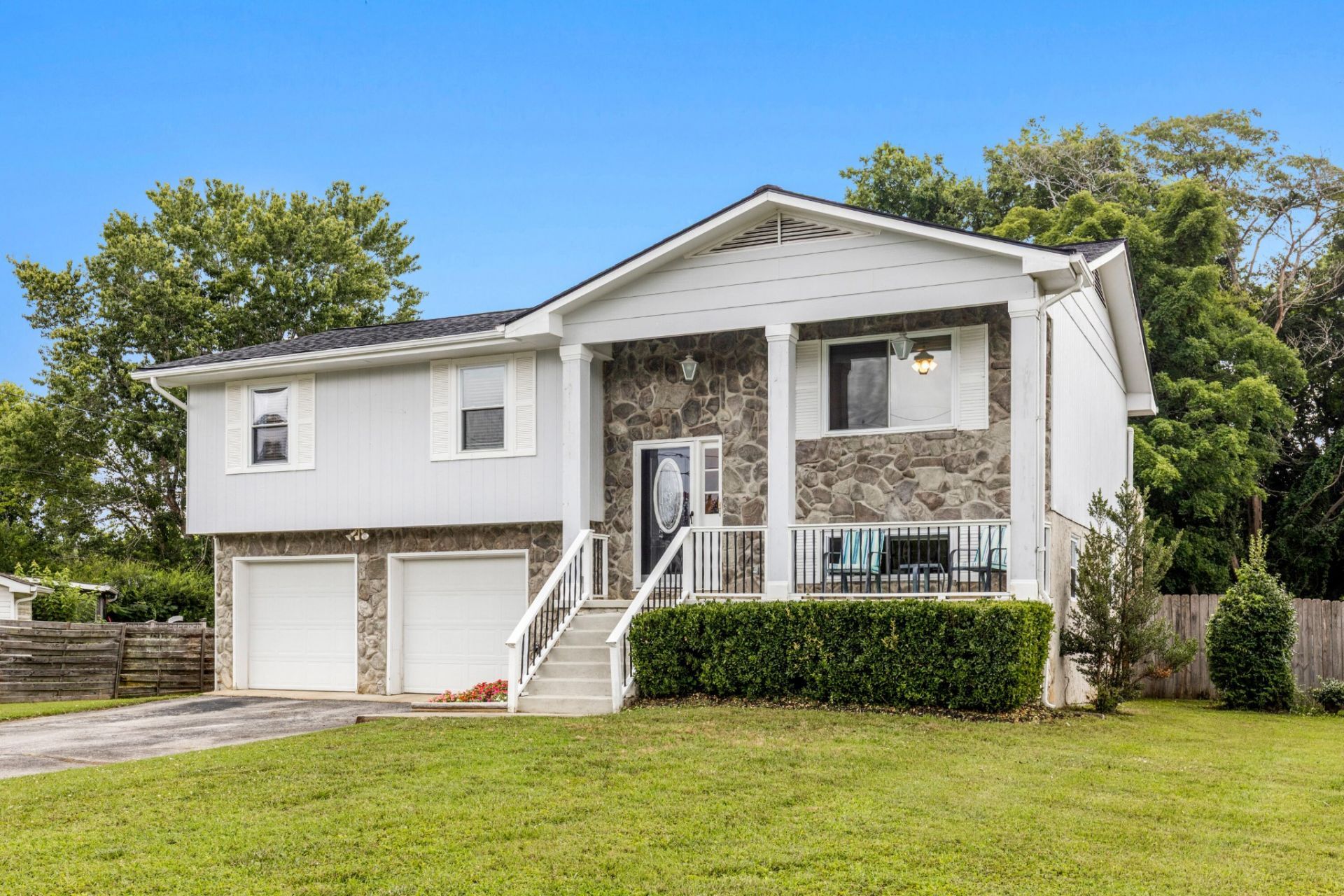 6907 Mahlon Drive , Harrison, TN 37341 Main Photo