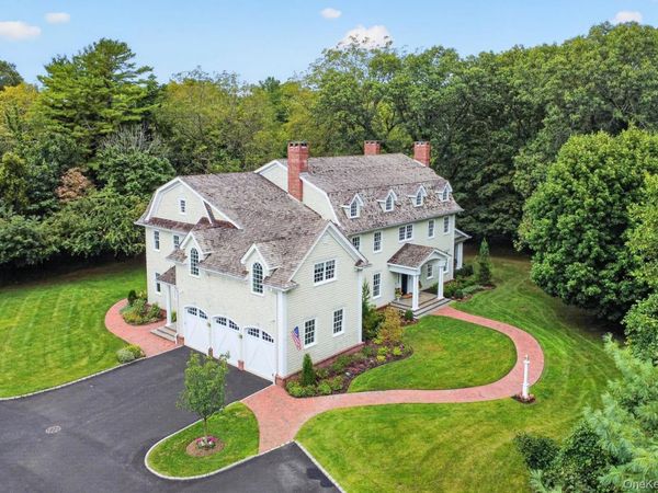 4 Wawapek Road , Cold Spring Harbor, NY 11724