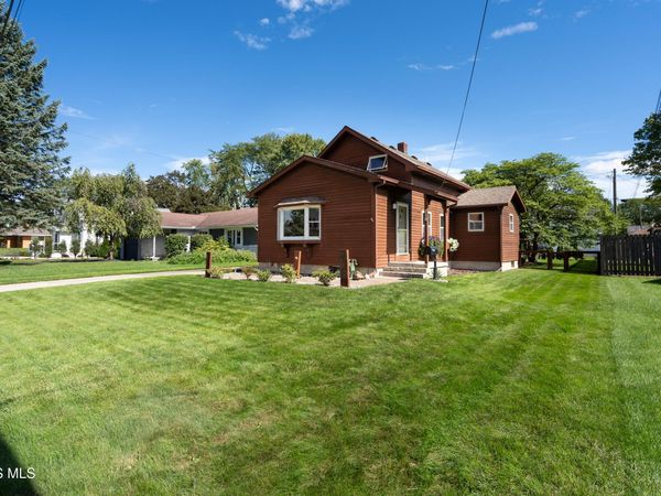 718 Johnson Street , Maumee, OH 43537