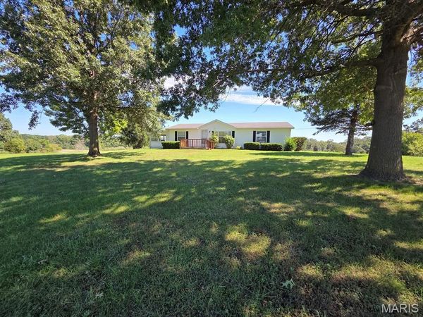 31718 Casino Drive , Canton, MO 63435