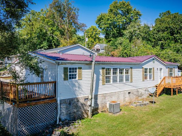 1942 West Stone Drive, Kingsport, TN 37660