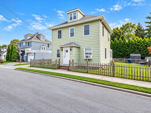 46 Glenlawn Avenue, Sea Cliff, NY 11579