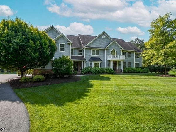 21 Reagan Way, Kinnelon, NJ 07405
