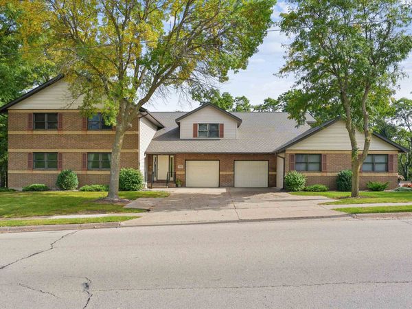 2390 Unit 1 Chaney Road, Dubuque, IA 52001