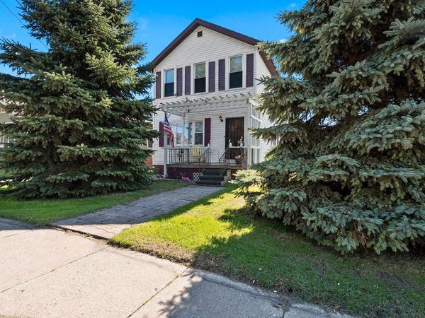 1319 Marshall St, Manitowoc, WI 54220