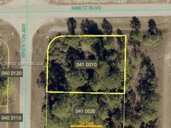 1068 Brenton Ave , FL 33974