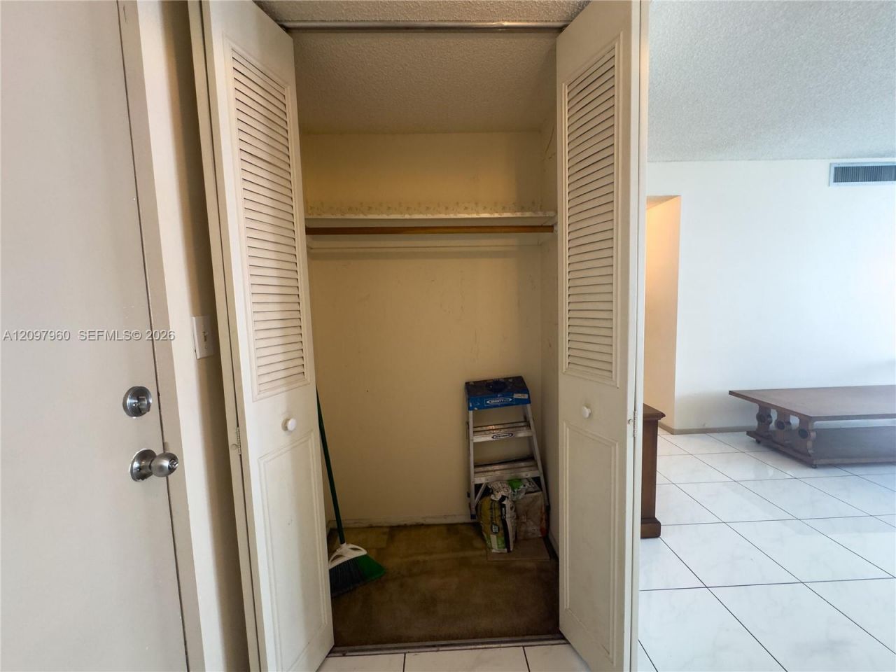 230 174th St , Unit 911, Sunny Isles Beach, FL 33160 Photo