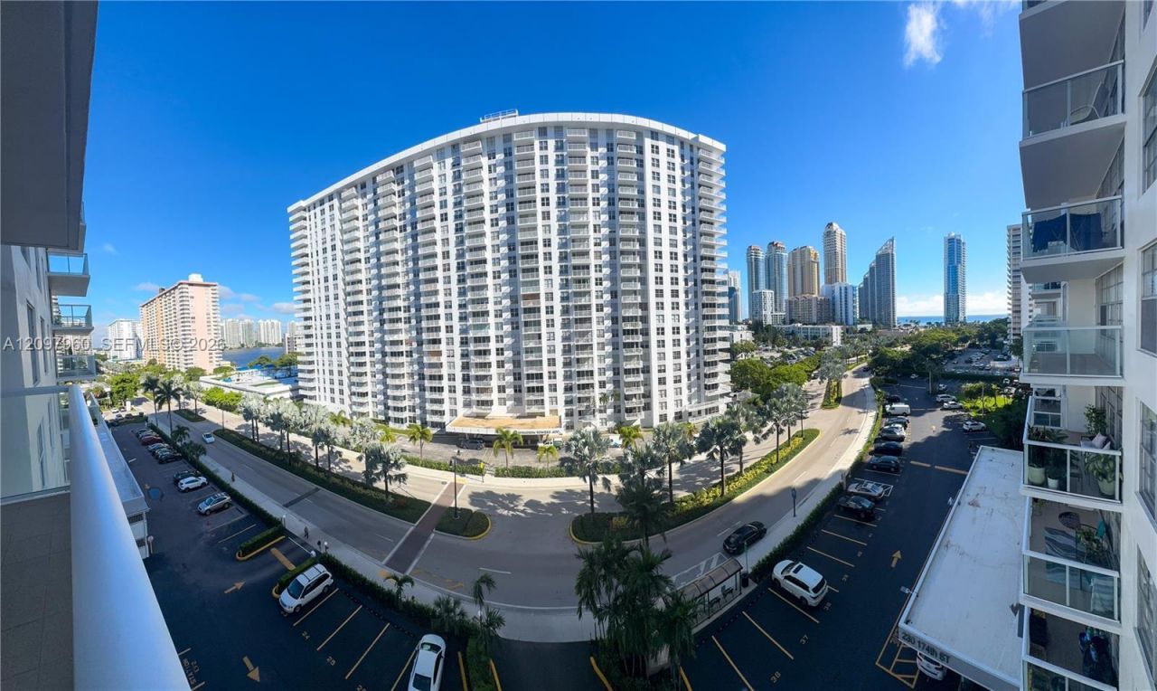 230 174th St , Unit 911, Sunny Isles Beach, FL 33160 Photo