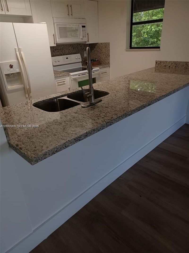 16220 NW 2nd Ave , Unit 411, Miami, FL 33169 Main Photo