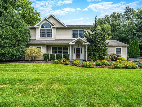 239 Radio Avenue , Miller Place, NY 11764