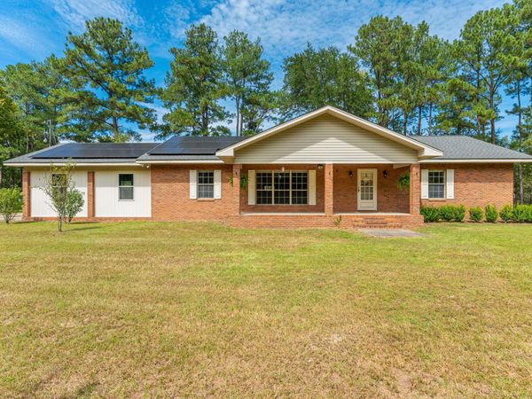 727 Wrights Creek Road, Caryville, FL 32427