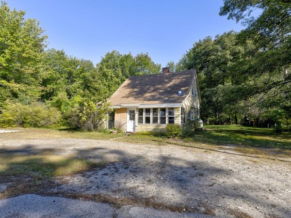 351 Ossipee Trail W, Standish, ME 04084