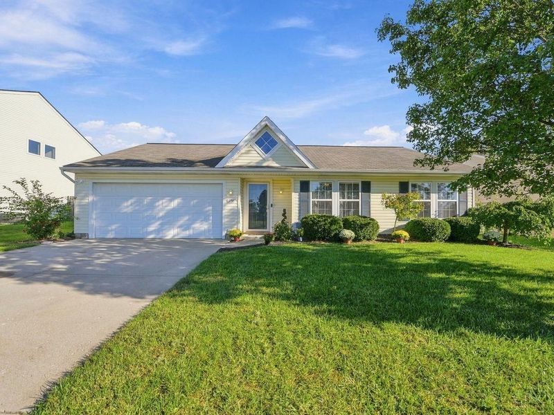 1194 Bugle Bluff Court, Lebanon, OH 45036 Photo 2