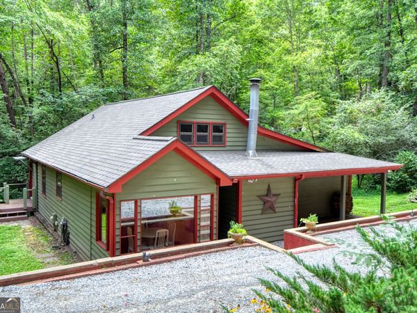 31 Creekside Lane, Clayton, GA 30525