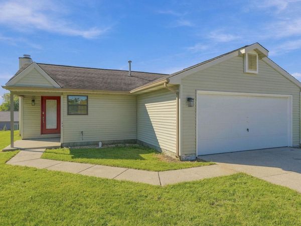 1910 E Dowling Street, Kendallville, IN 46755