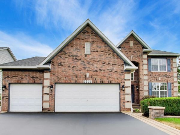 2932 Forest Creek Lane , Naperville, IL 60565