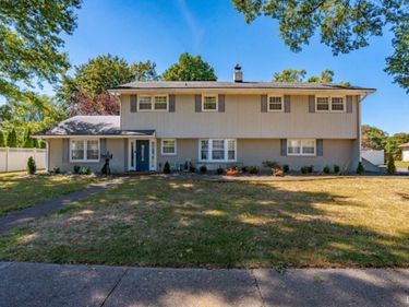 615 Trinity Drive, Evansville, IN 47714