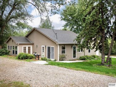 702 County Road K, Yutan, NE 68073