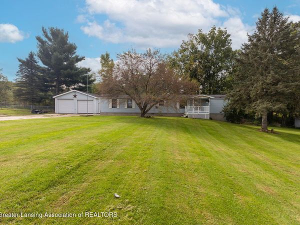 2601 W Vermontville Highway, Charlotte, MI 48813