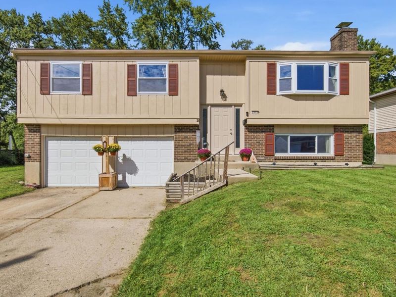 2576 Ambassador Drive, Colerain Township, OH 45231 Photo 2