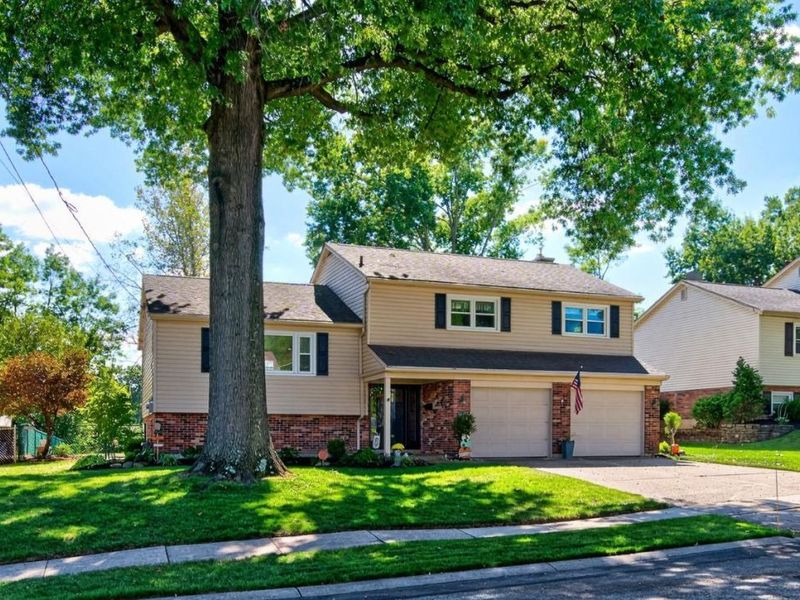 5525 Stokeswood Ct, Delhi Township, OH 45238 Photo 2