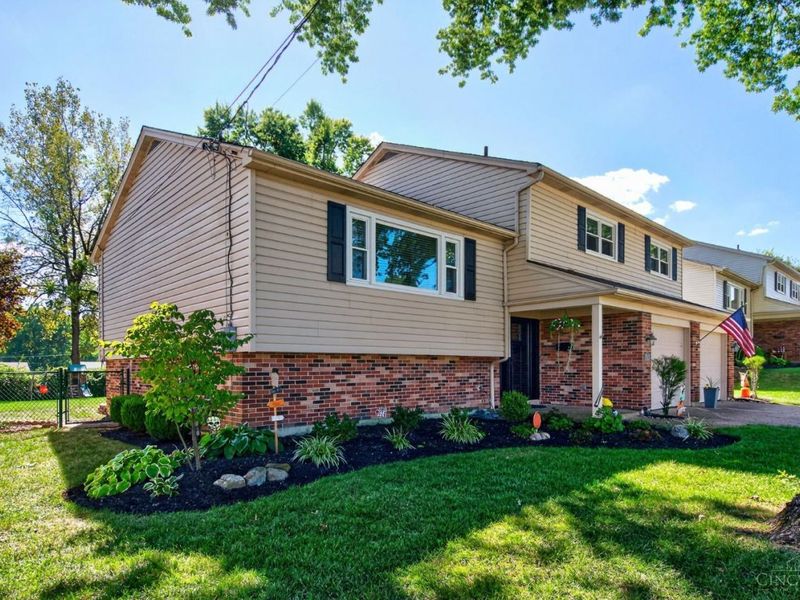 5525 Stokeswood Ct, Delhi Township, OH 45238 Photo 3