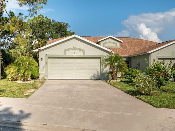 5205 Whitten DR, Unit 57, NAPLES, FL 34104