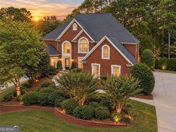 1327 Bridgemill Avenue, Canton, GA 30114