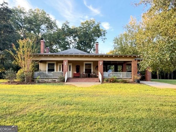 5425 Co Rd 10, Heflin, AL 36264