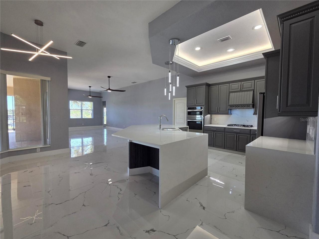 7531 Camden Harbour Drive , Bradenton, FL 34212 Photo