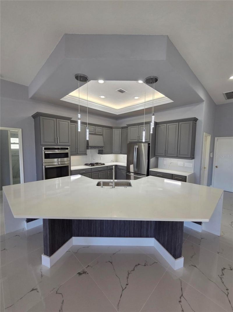 7531 Camden Harbour Drive , Bradenton, FL 34212 Photo