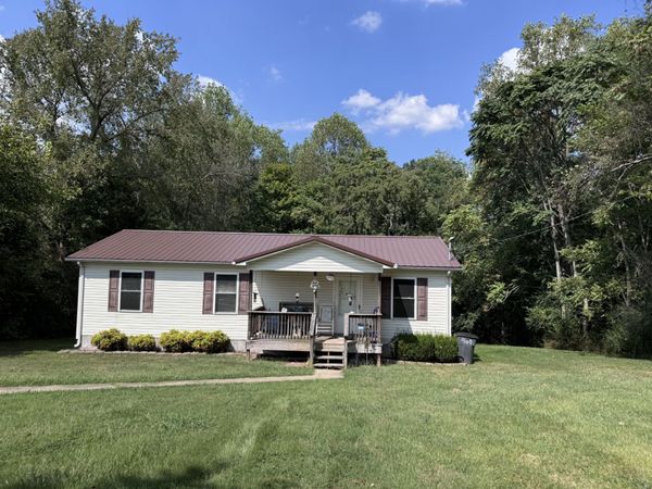 634 Bennett Hill Rd , Red Boiling Springs, TN 37150