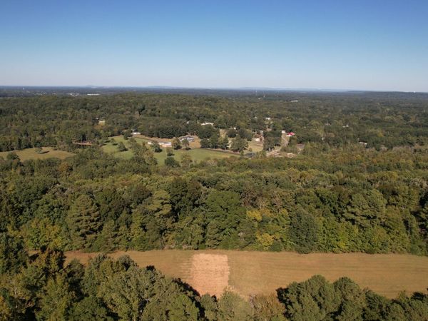 836 Bird Spring Rd SW, Hartselle, AL 35640