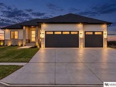 8939 Dragonfly Lane, Lincoln, NE 68526