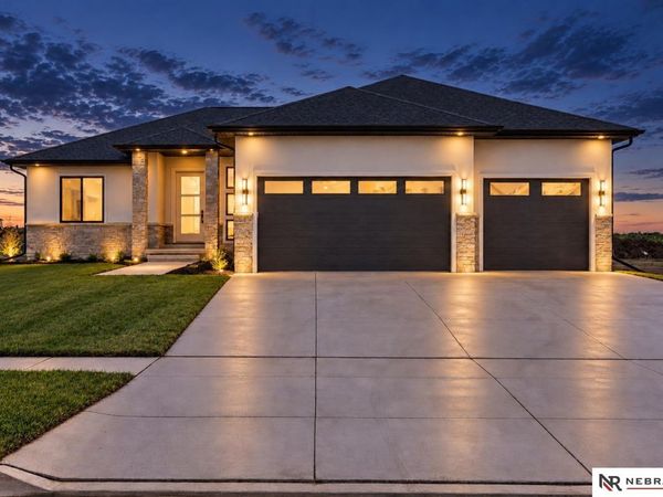 8939 Dragonfly Lane, Lincoln, NE 68526