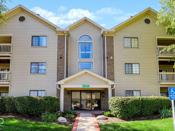 8720 Yardley Court , Unit 200, Indianapolis, IN 46268
