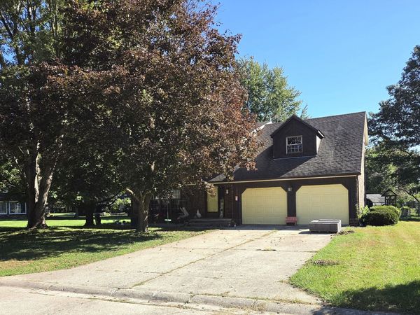 1205 N Oak Street , Elwood, IN 46036