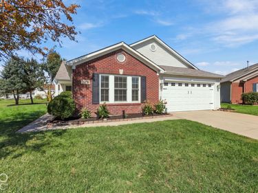 14450 Country Apple Court, Fishers, IN 46038