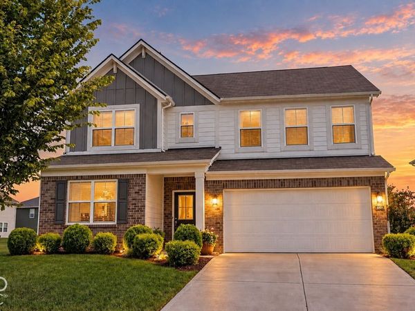4860 W Safford Drive, New Palestine, IN 46163