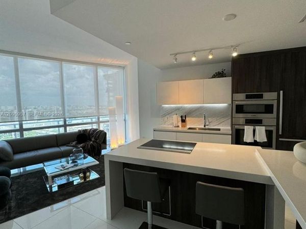 851 NE 1st Ave , Unit 1404, Miami, FL 33132