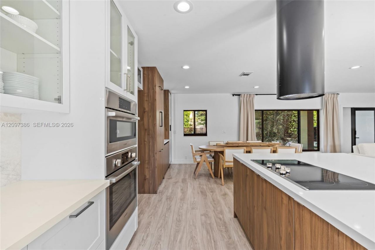 116 W 1st Ct , Miami Beach, FL 33139 Photo