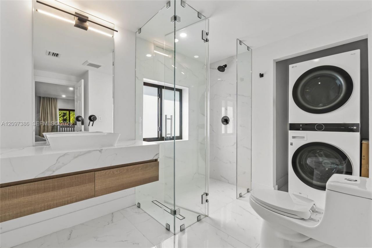 116 W 1st Ct , Miami Beach, FL 33139 Photo
