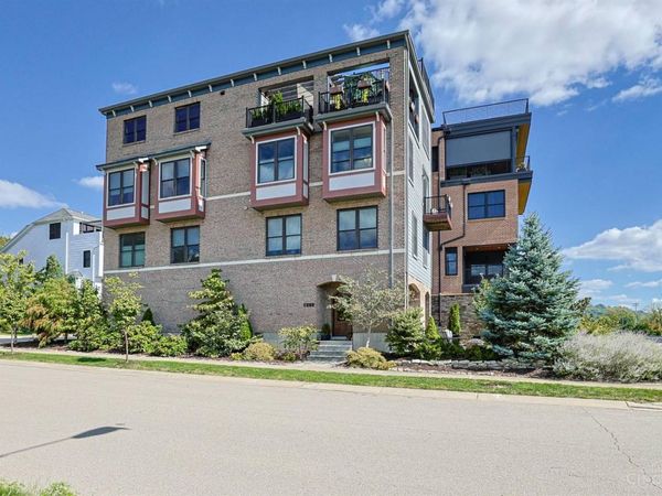 2900 Corbin Park Court, Cincinnati, OH 45226